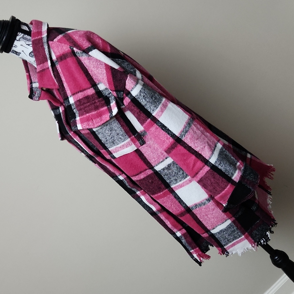 Sassy Pink Plaid Flannel Button Down Distressed Shacket Women's Medium Jacket